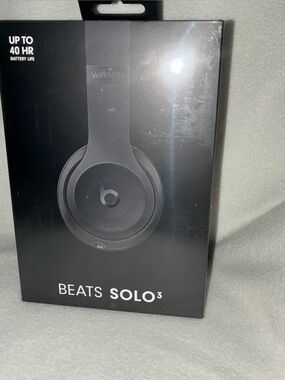 BEATS SOLO3  Wireless Headphones
BRAND NEW - In The Box
